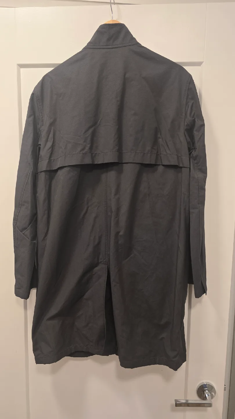 Club Monaco Packable Mac Coat - Size L image indicator(2)