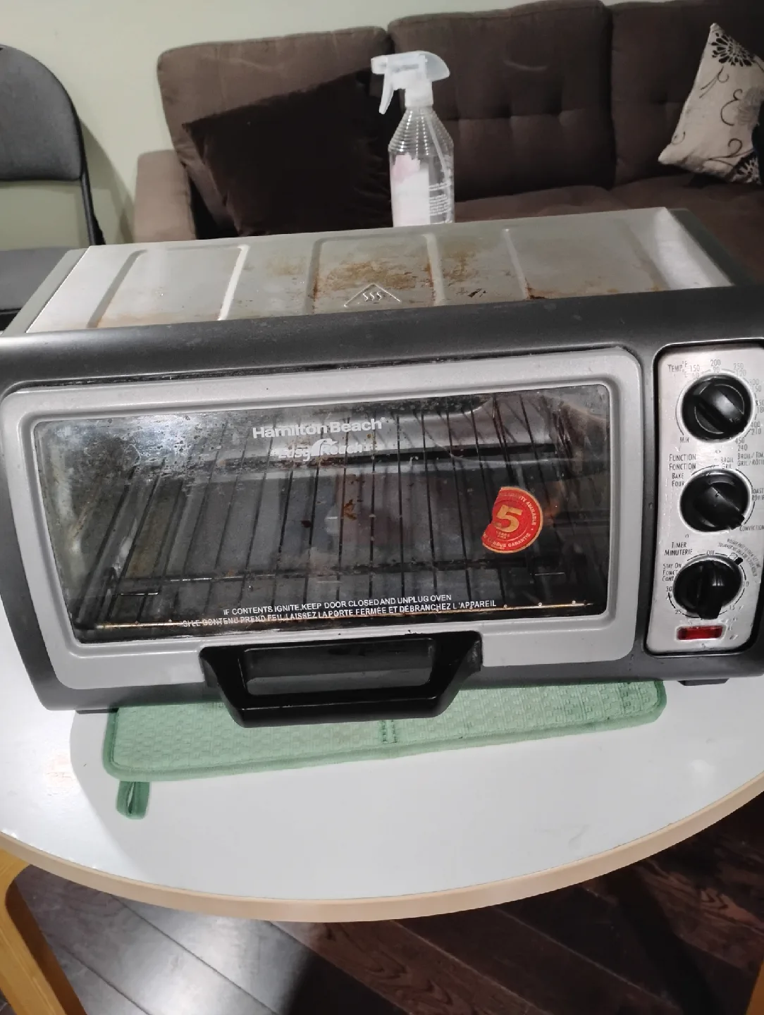 Hamilton Beach Easy Reach Toaster Oven image indicator(4)