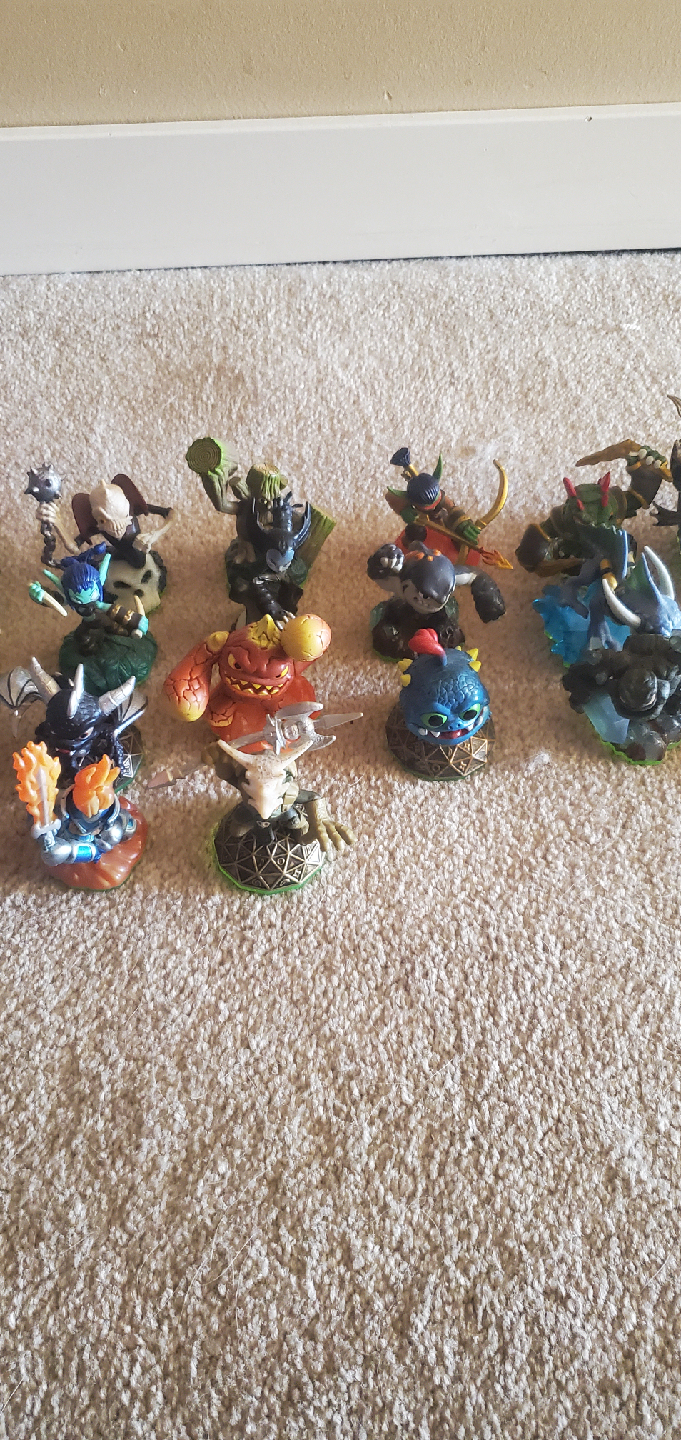 Skylanders Figures & Portal of Power - photo 3