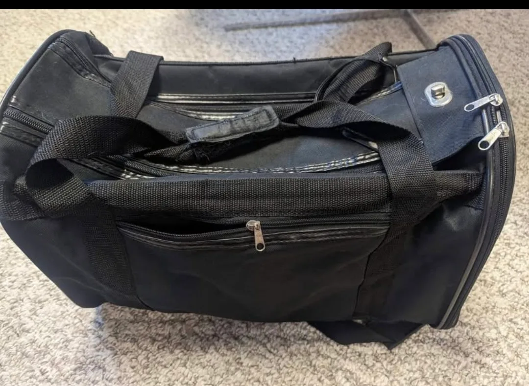 Black Pet Carrier Bag image indicator(3)