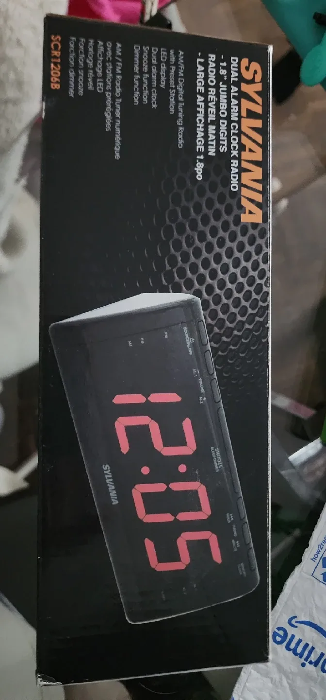 Sylvania Dual Alarm Clock Radio - SCR1206B