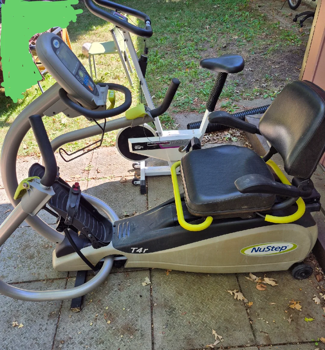 NuStep T4r Recumbent Cross Trainer thumbnail