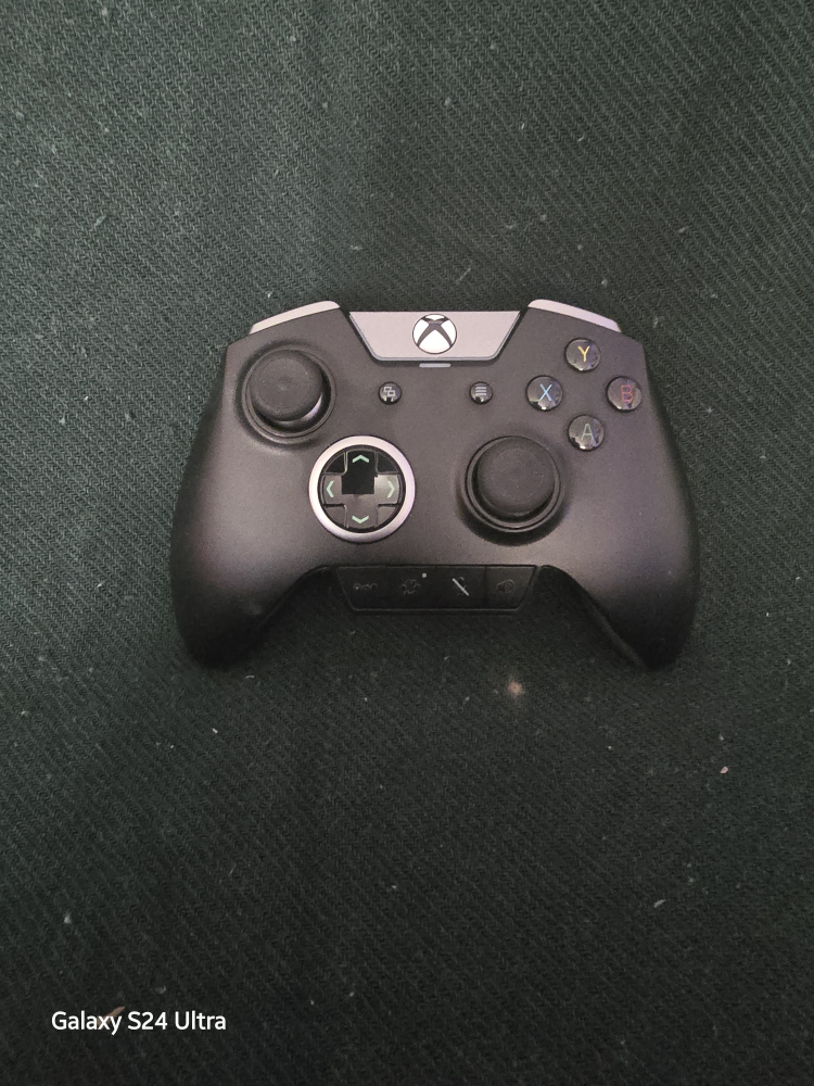 Razer Wolverine Ultimate Xbox Controller - photo 2