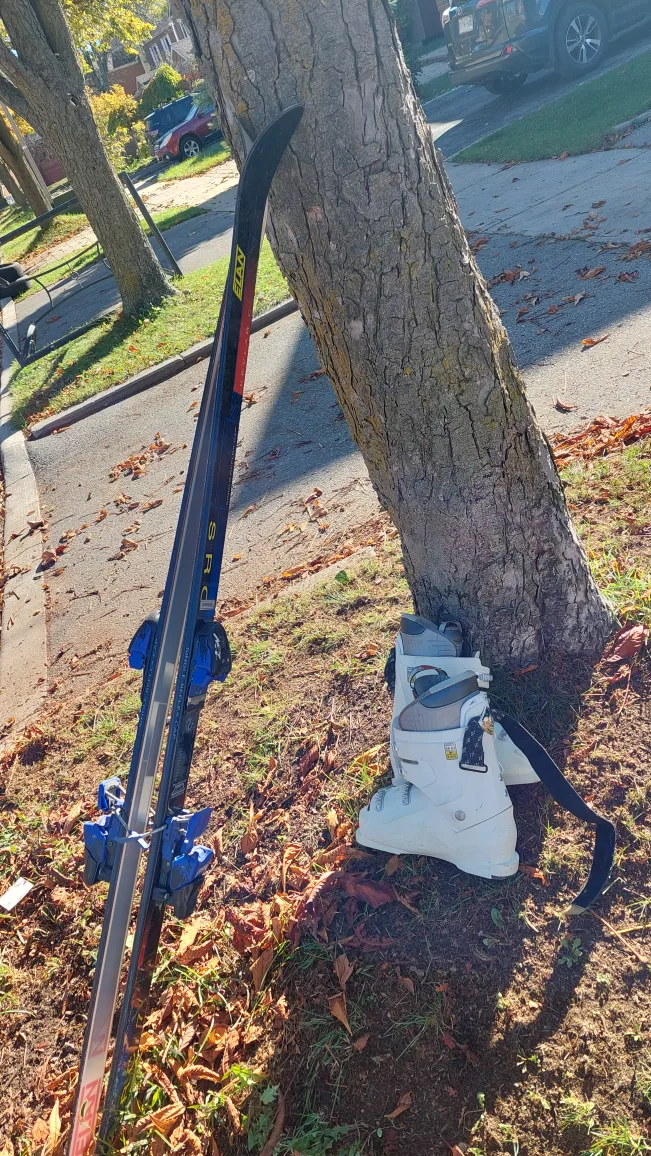 Elan SRD Skis & White Ski Boots