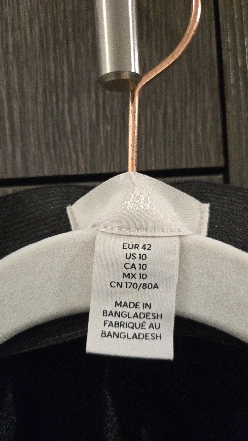 H&M Black Flare Pants - Size 10 image indicator(3)