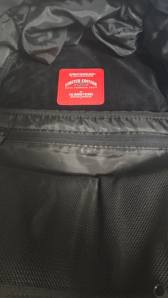 Sprayground Limited Edition Backpack image indicator(4)