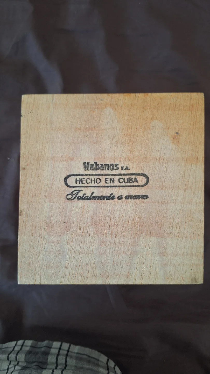 Cohiba Habanas Cuba Wooden Box image indicator(2)
