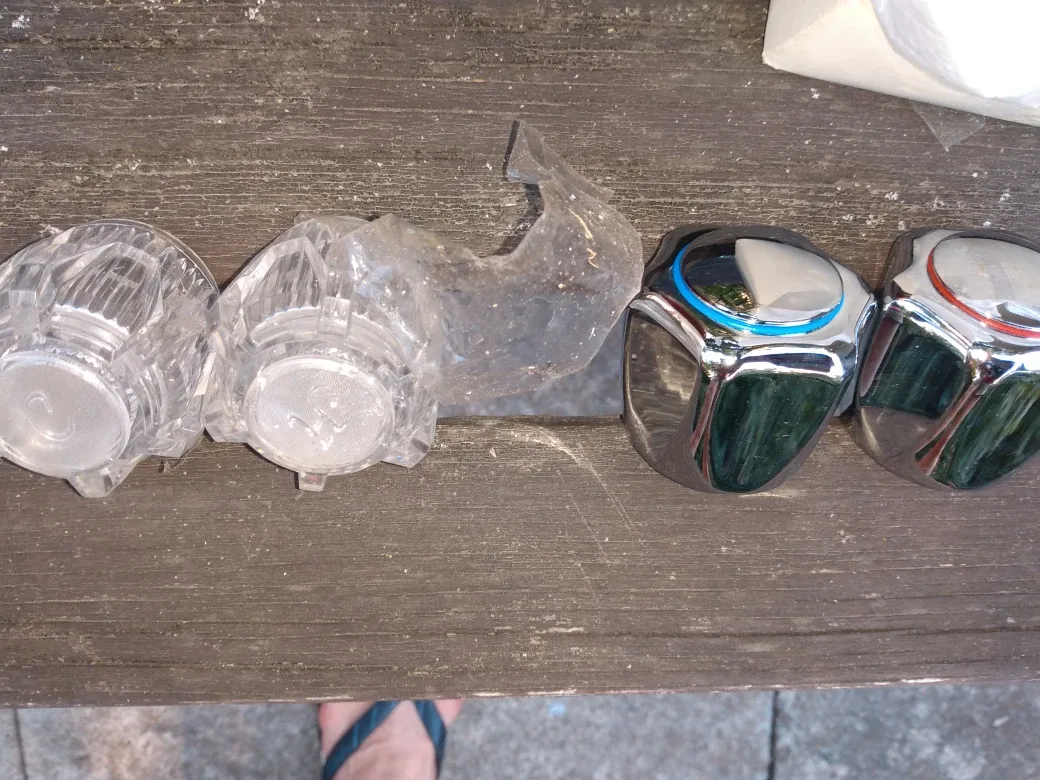 2 diff new handles for bathroom faucets read descrpn thumbnail