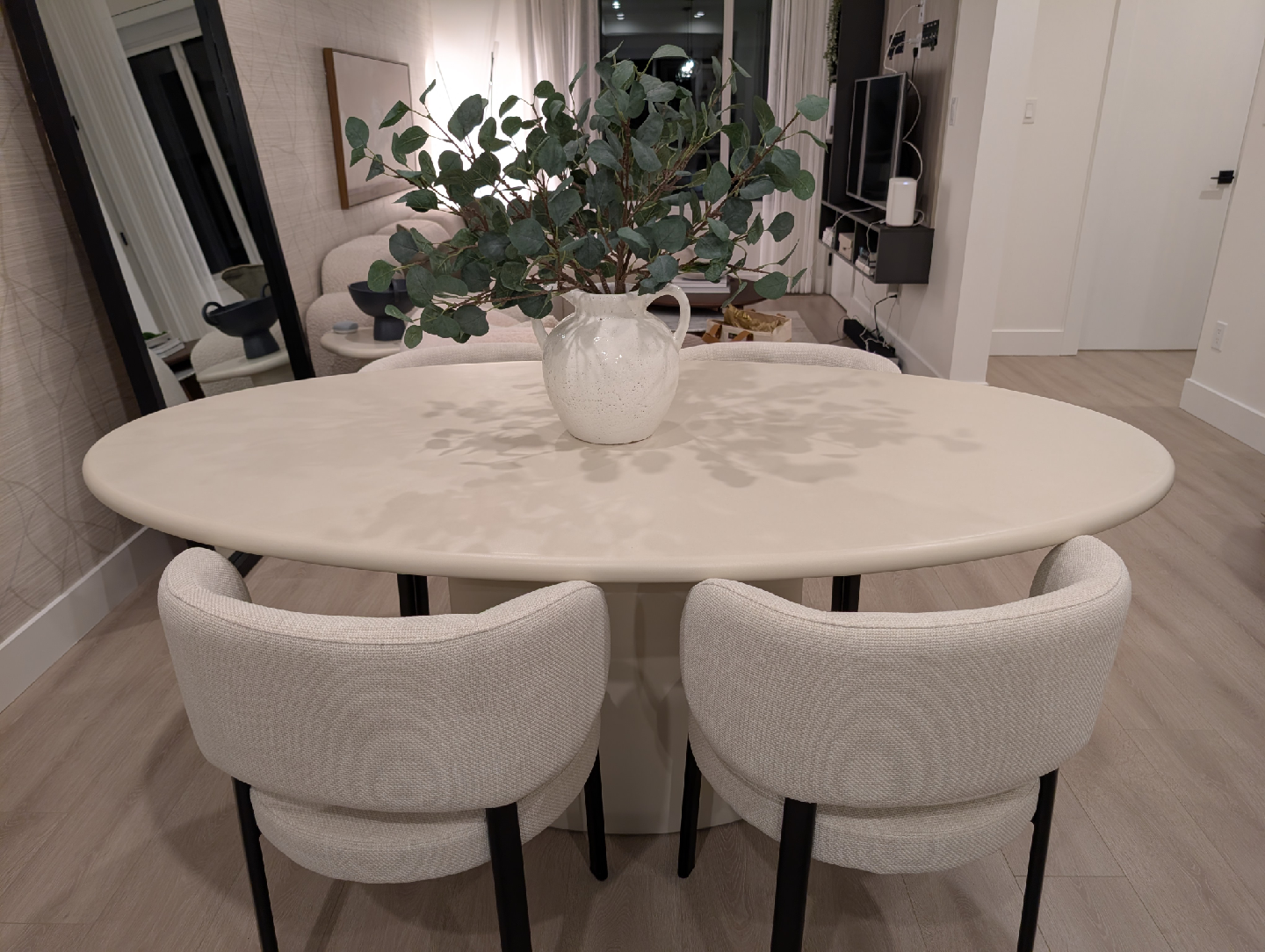 Designer Dining Table & 4 Chairs – Mobital / Showroom Quality