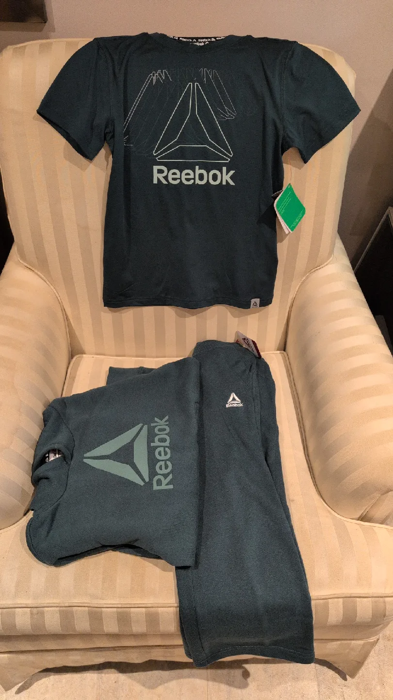 Reebok Matching Set - T-Shirt & Pants