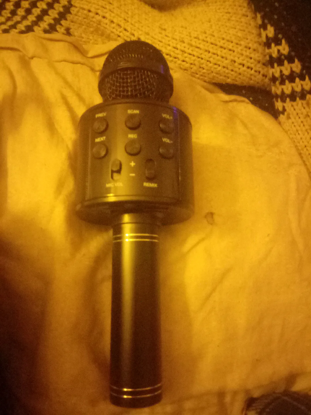 Inno Life Karaoke Microphone with Speaker image indicator(2)