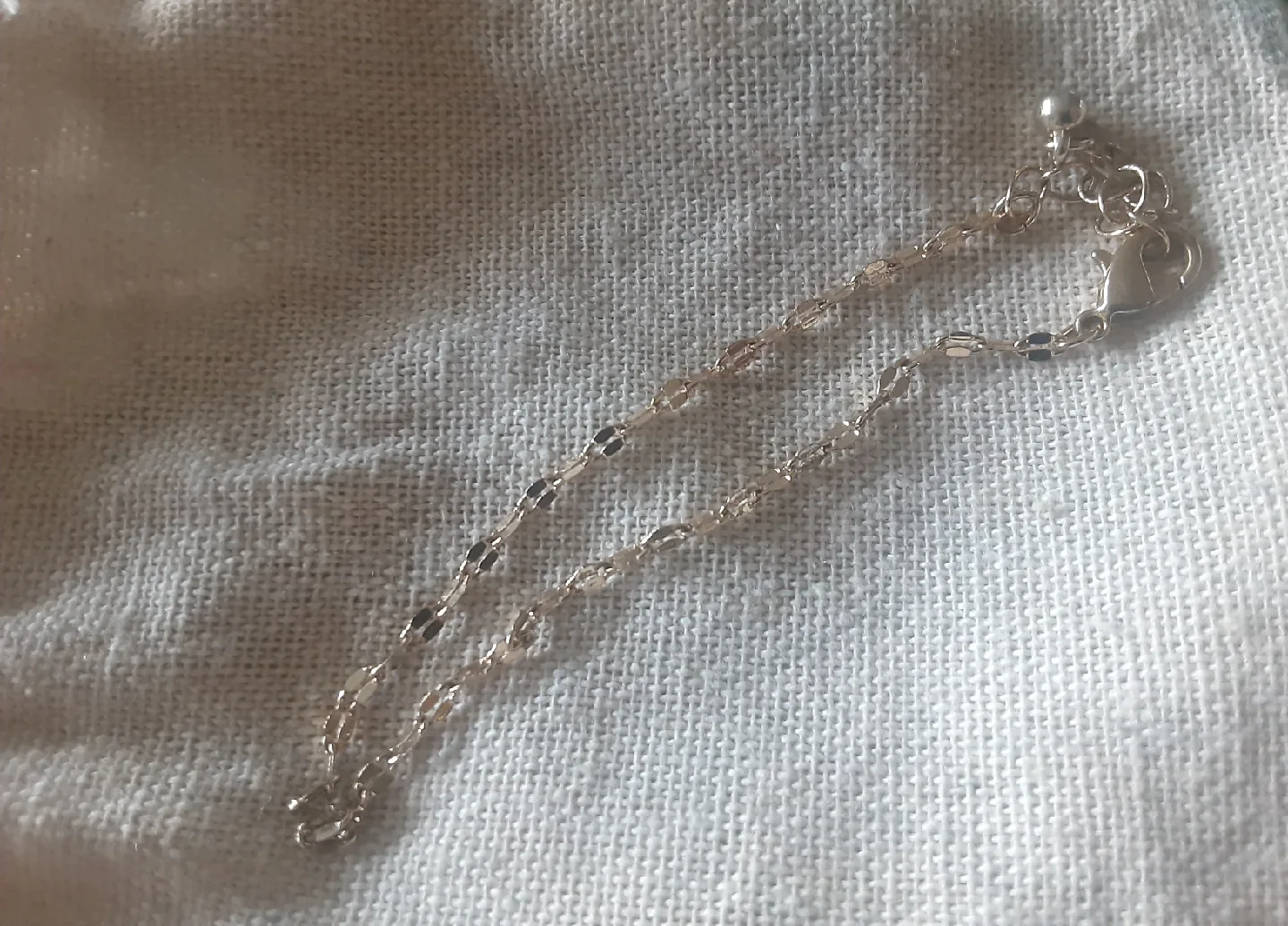 Silver-toned Bracelet image indicator(3)