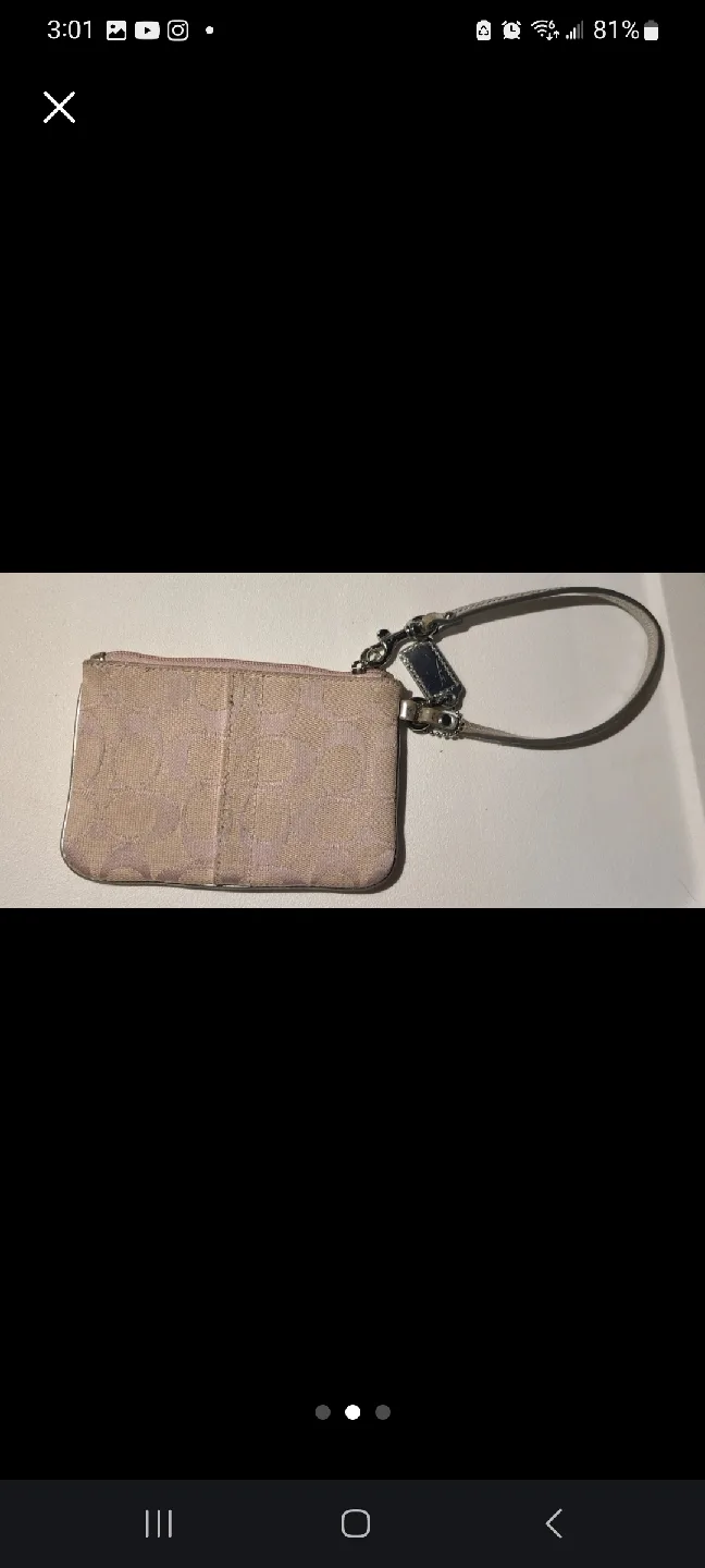 Coach Wristlet Wallet image indicator(2)