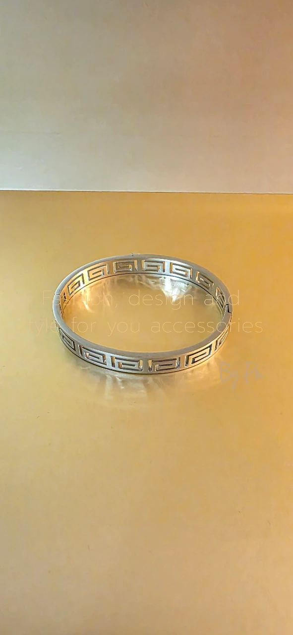 Silver Tone Bangle Bracelet