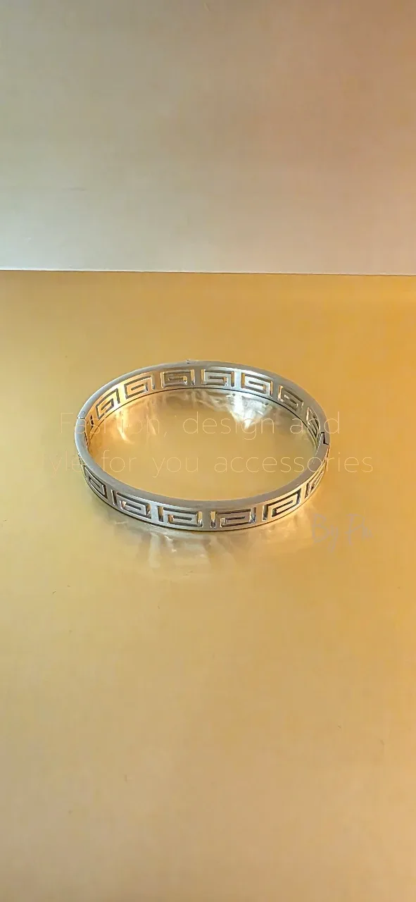 Silver Tone Bangle Bracelet