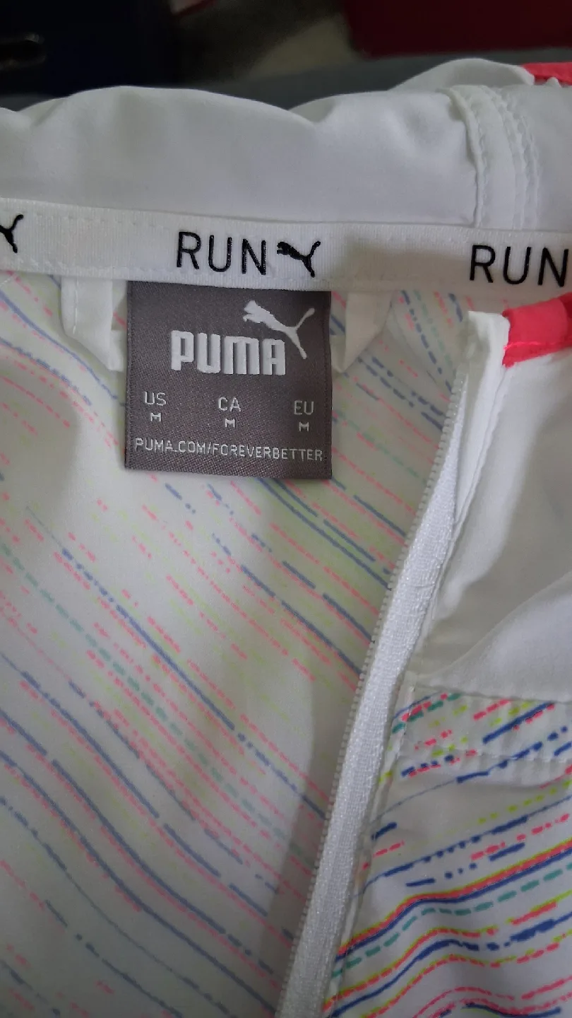 Puma Run Lightweight Jacket - Size M image indicator(5)