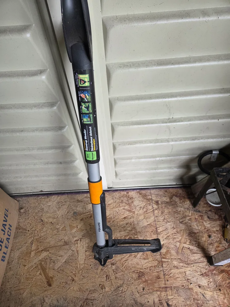 Fiskars Stand-up Weeder image indicator(2)