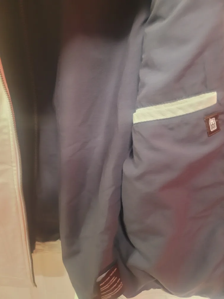 Danier White Leather Jacket w/ Hood - Size M image indicator(10)