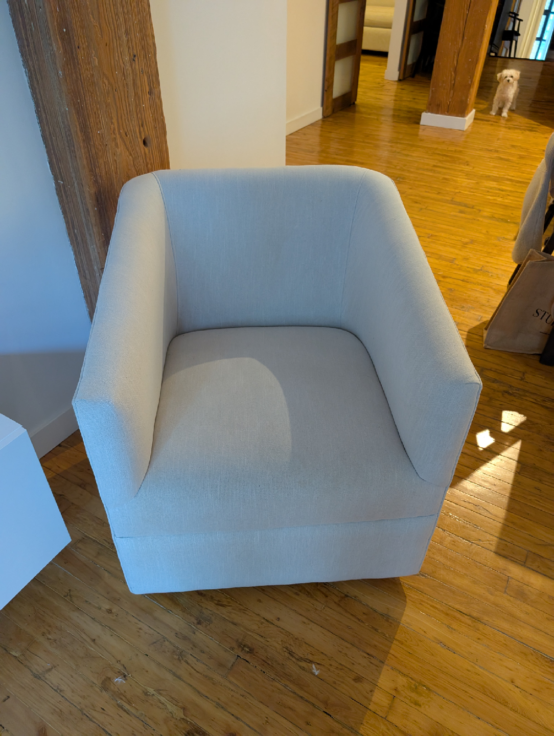 Maison Corbeil Modern Swivel Armchair - Light grey - photo 4