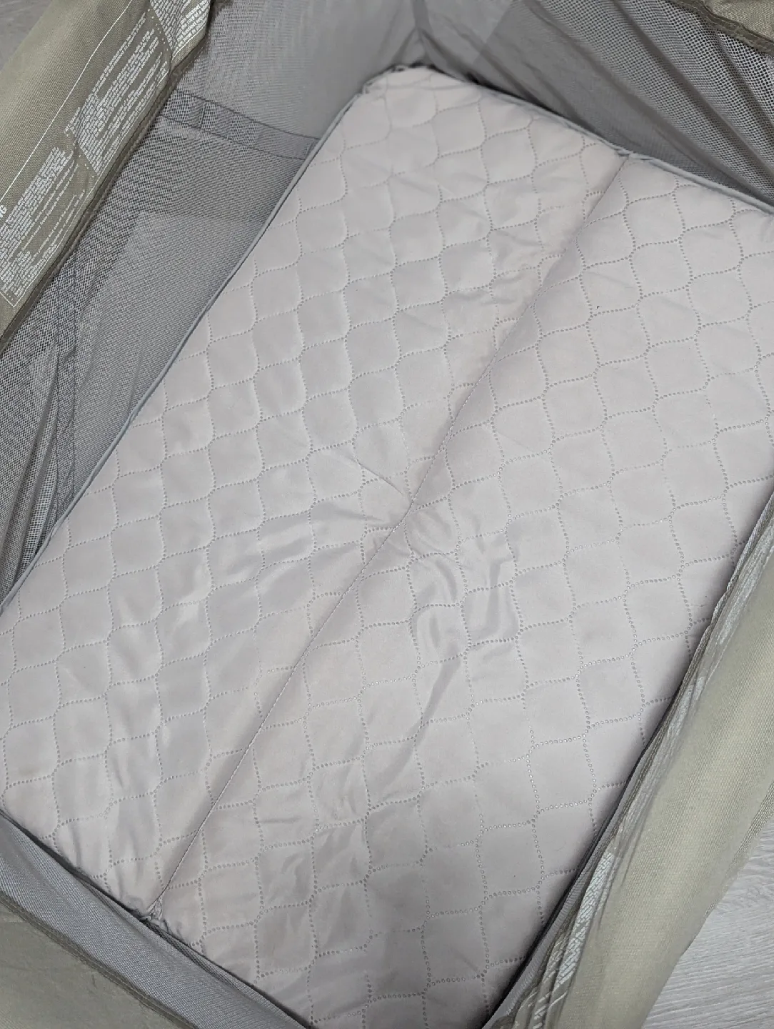 Nuna Sena Aire Playard - Excellent Condition! image indicator(7)