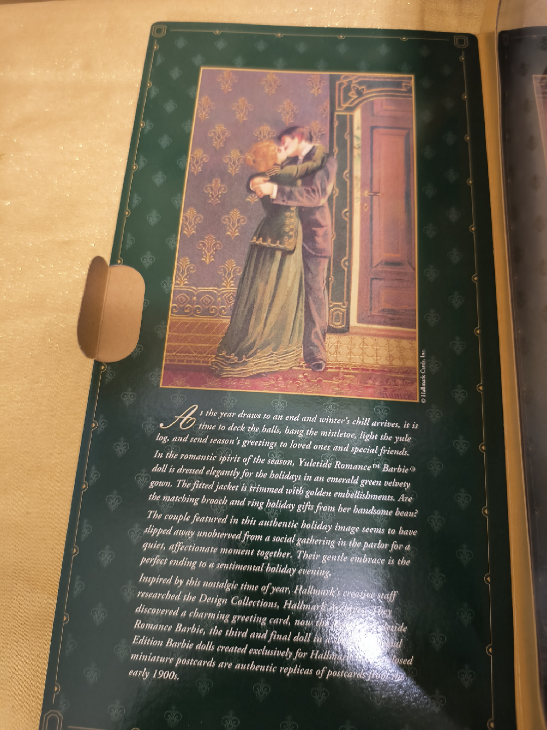 Hallmark Yule Tide Romance Barbie Doll - Special Edition - photo 4