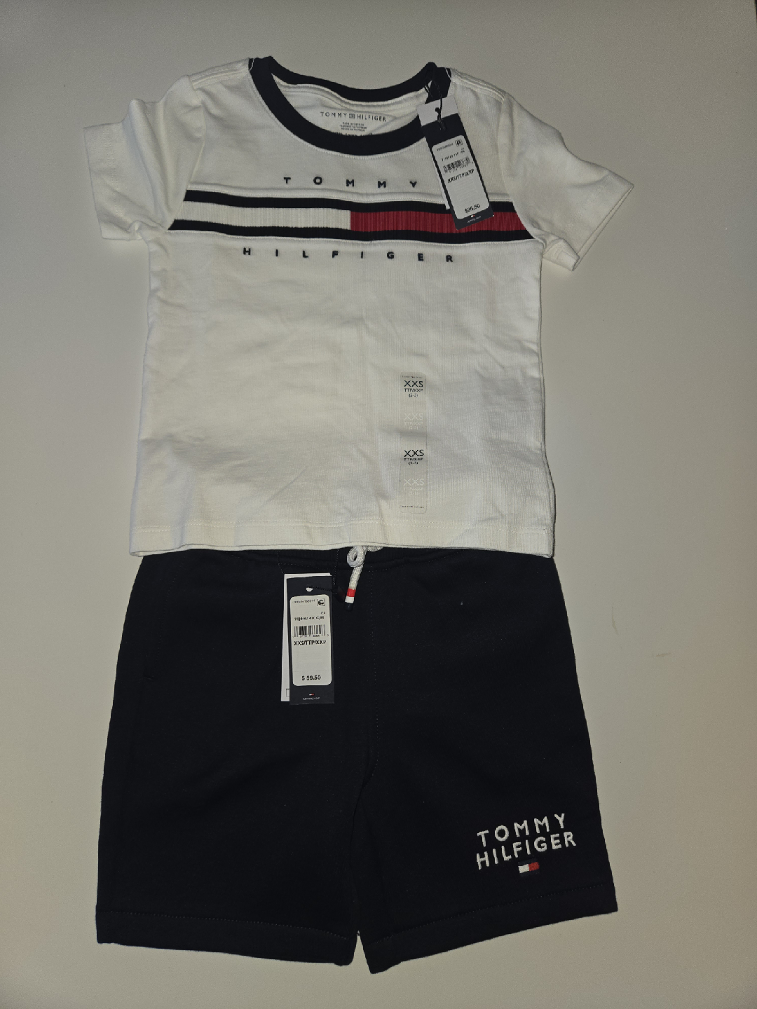 BNWT Tommy Hilfiger Matching T-Shirt & Short Set