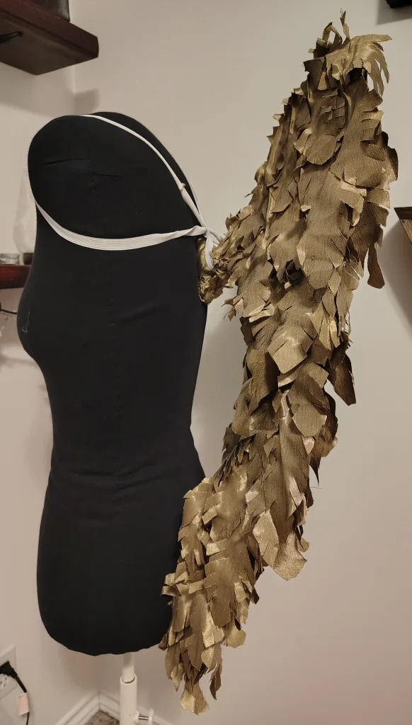 Gold Angel Wings Costume Accessory image indicator(2)