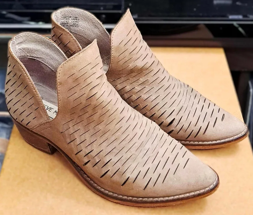 Steve Madden Genuine Leather Cutout Bootie Made in Mexico image indicator(2)