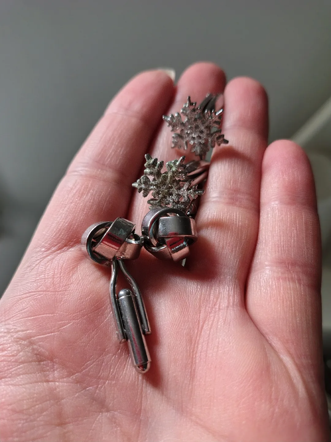 Cufflinks - Knot & Snowflake Design image indicator(2)