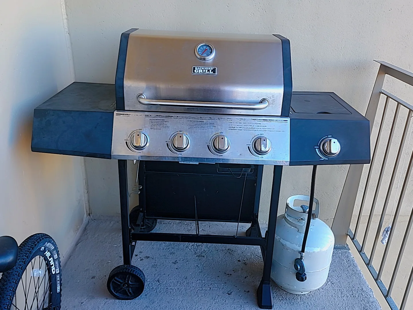 Backyard Grill Burner Propane BBQ thumbnail