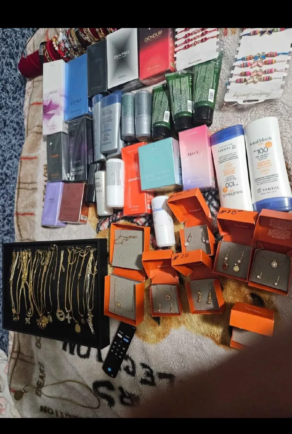 Yanbal Beauty Products & Jewelry image indicator(9)