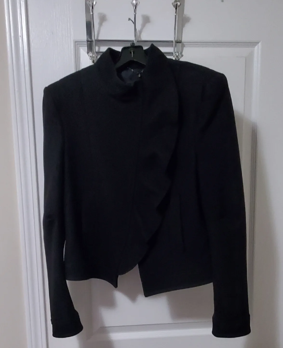 BCBGMAXAZRIA Black Ruffle Short Jacket [L] image indicator(4)