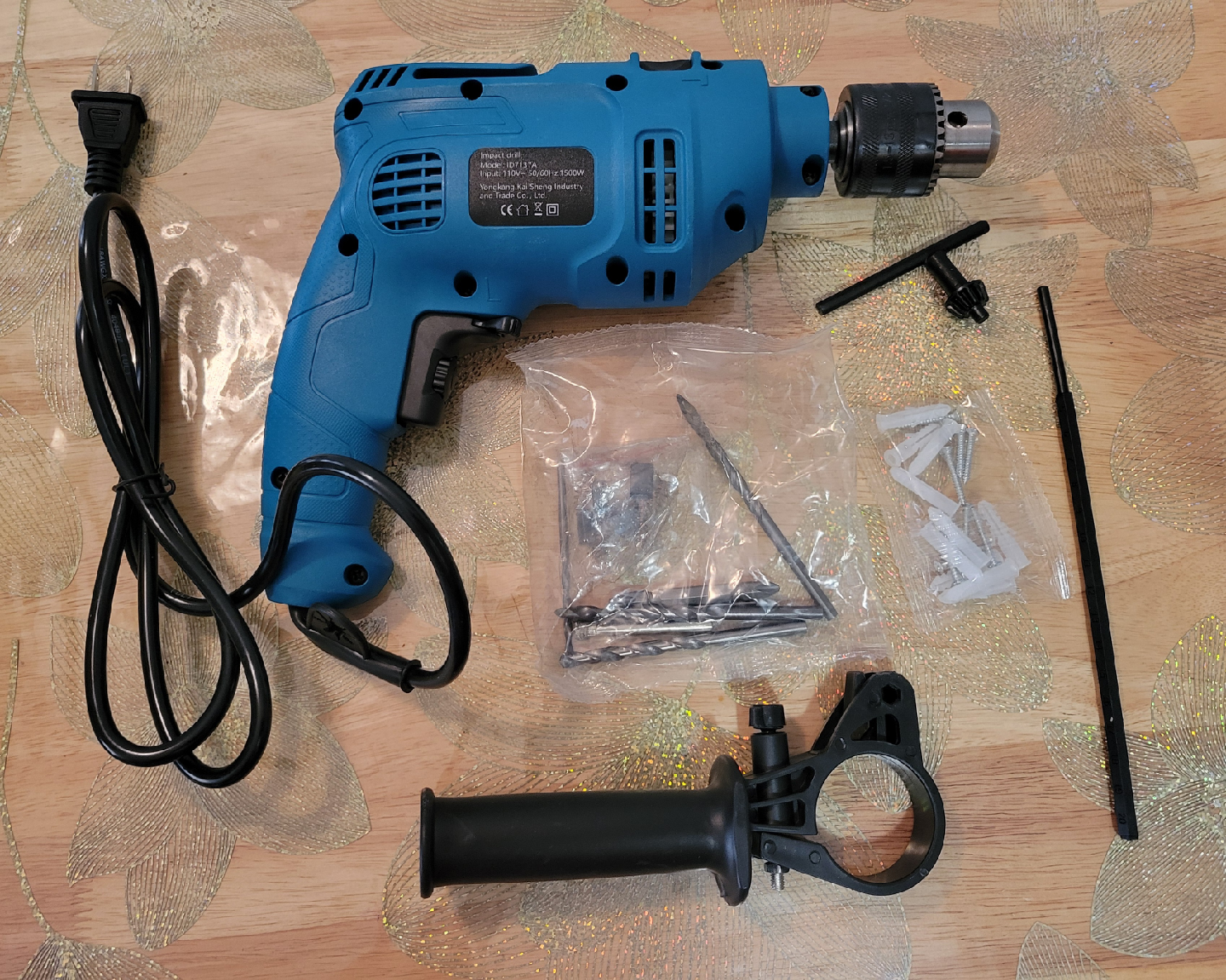NEW Impact Drill with some accesories