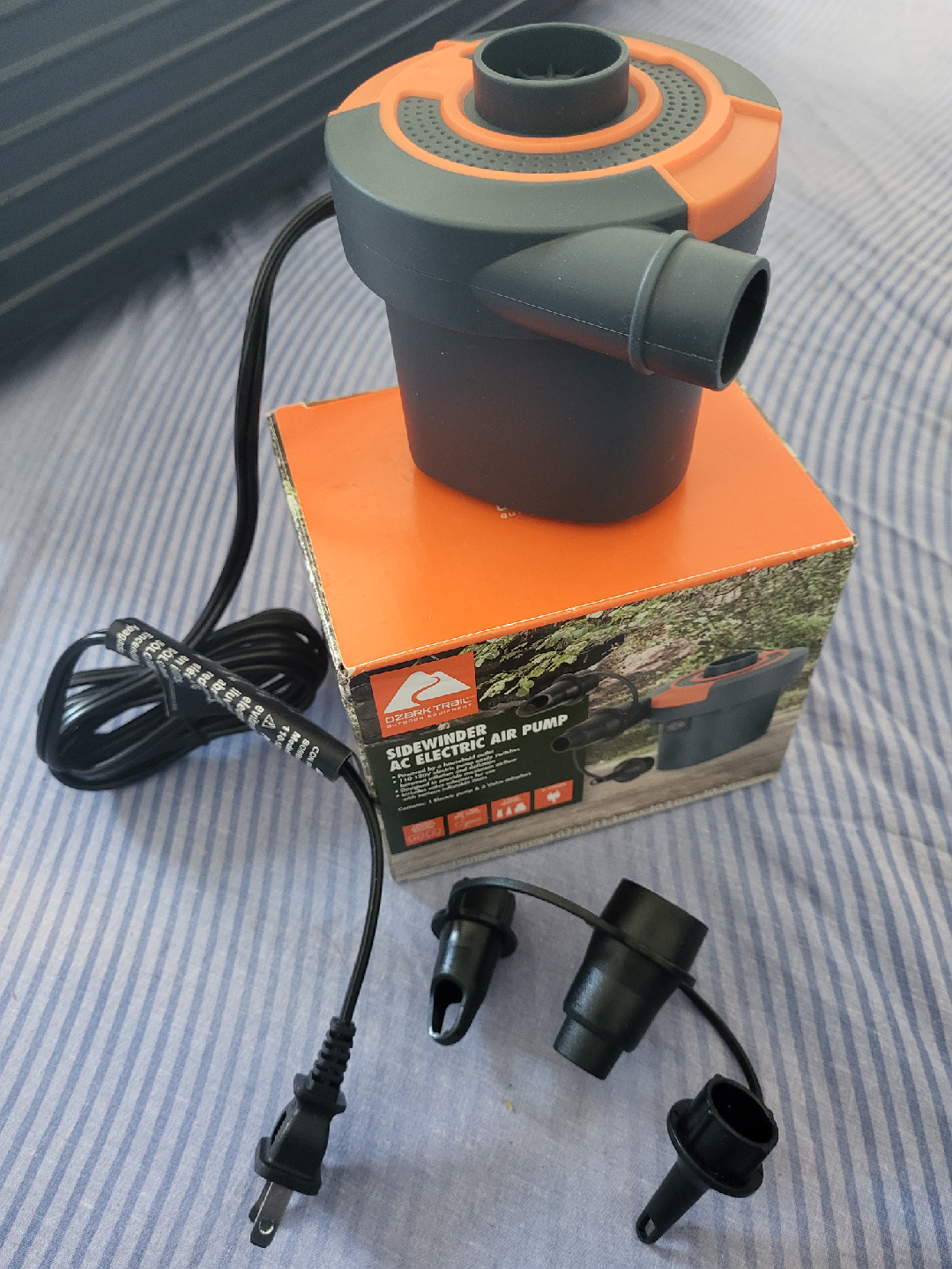 Ozark Trail Sidewinder AC Electric Air Pump, 110-120V - photo 2