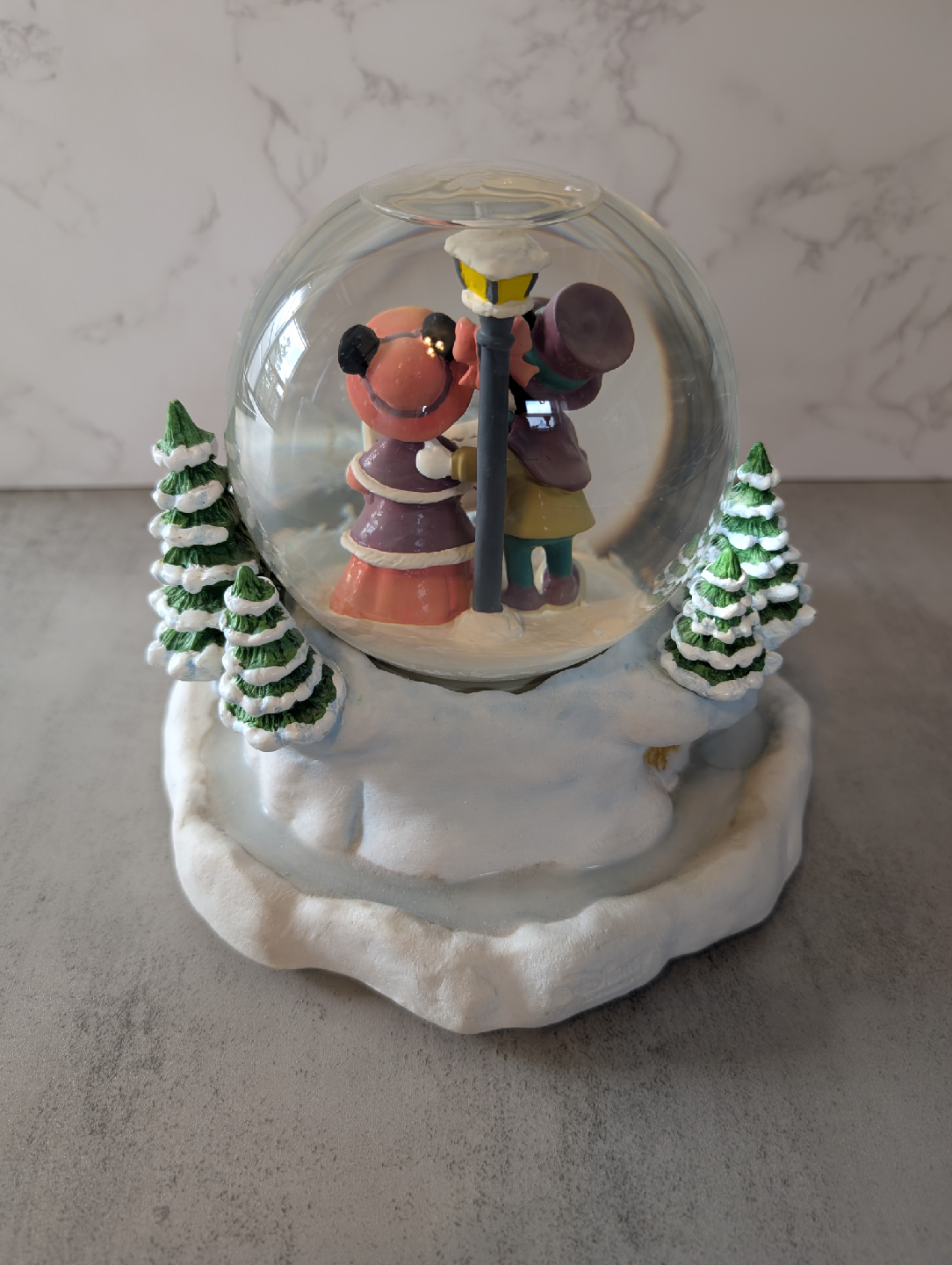mickey and Minnie musical snow globe - photo 5