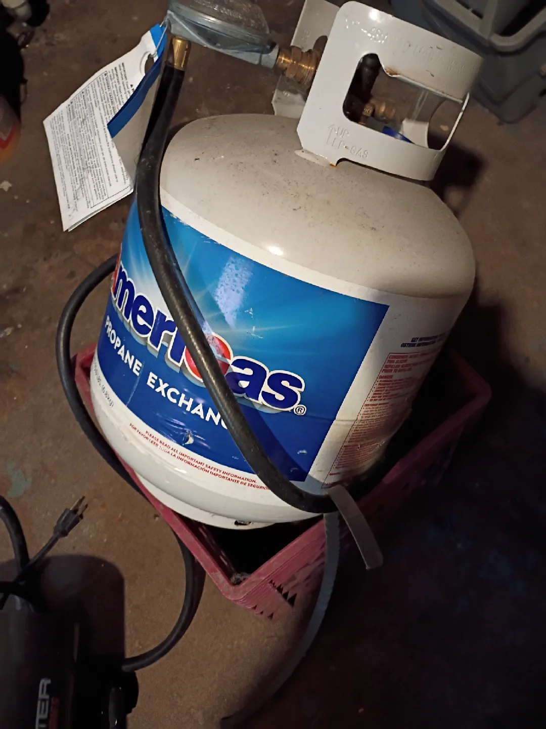 Mr. Heater Contractor Series Heater w/ Propane Tank image indicator(3)