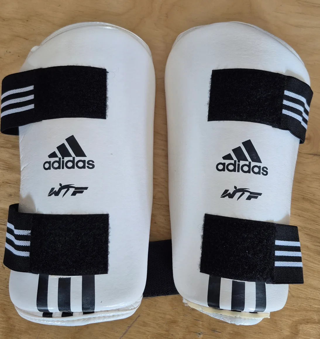 Taekwondo Gear Set - Adidas Shin Guards, Drako Gloves image indicator(2)
