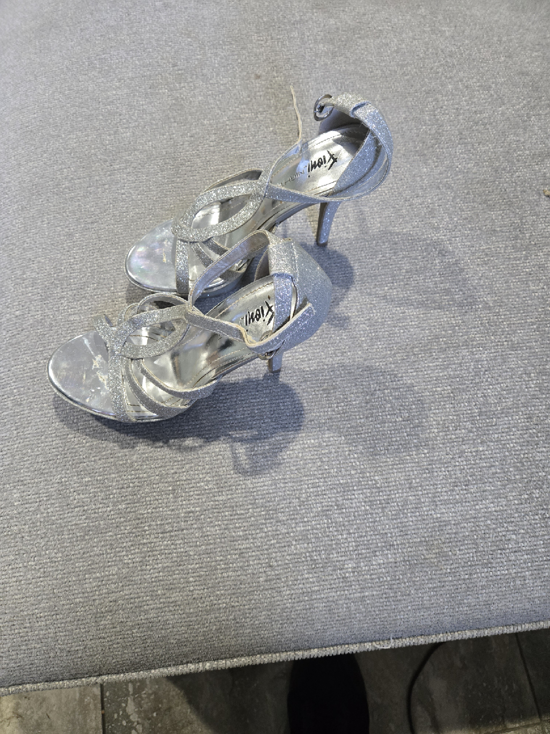 Fioni Silver Glitter Heels