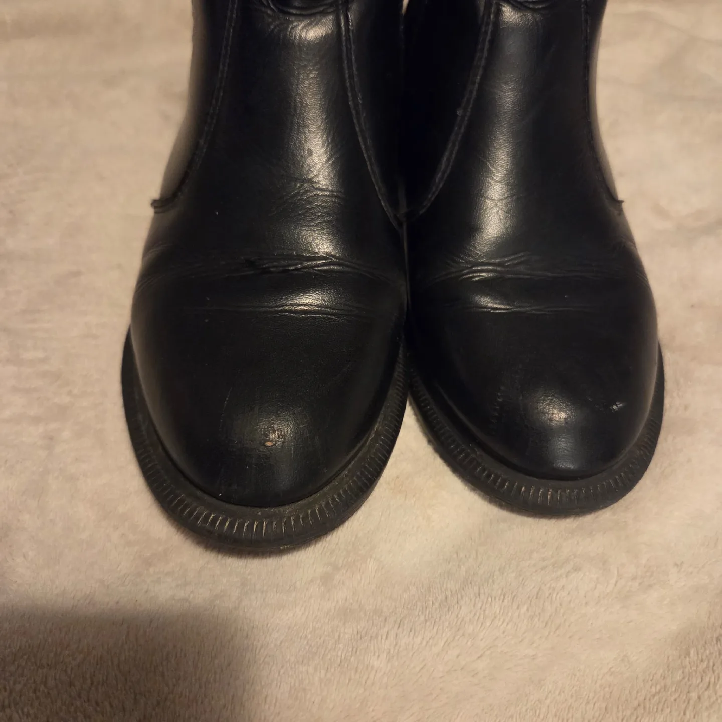 Dr. Martens Flora Chelsea Boots - Black image indicator(4)