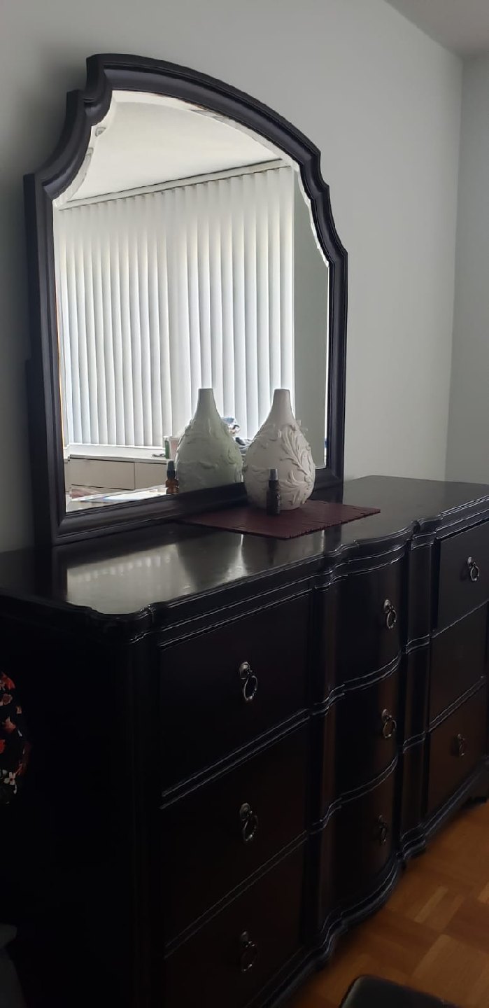 Bedroom Set - Dresser, Mirror, Nightstand, Bed Frame - photo 2