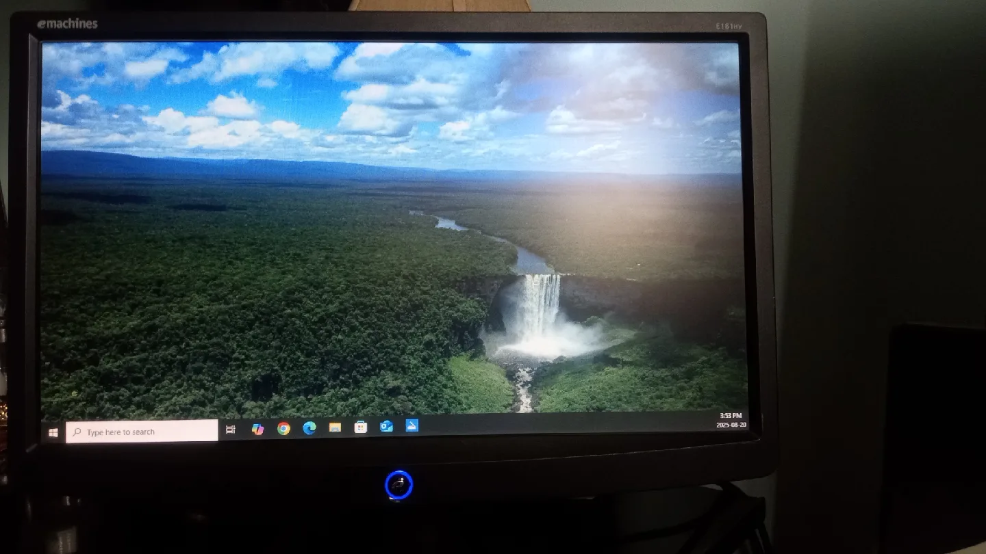 eMachines E181HV LCD Monitor