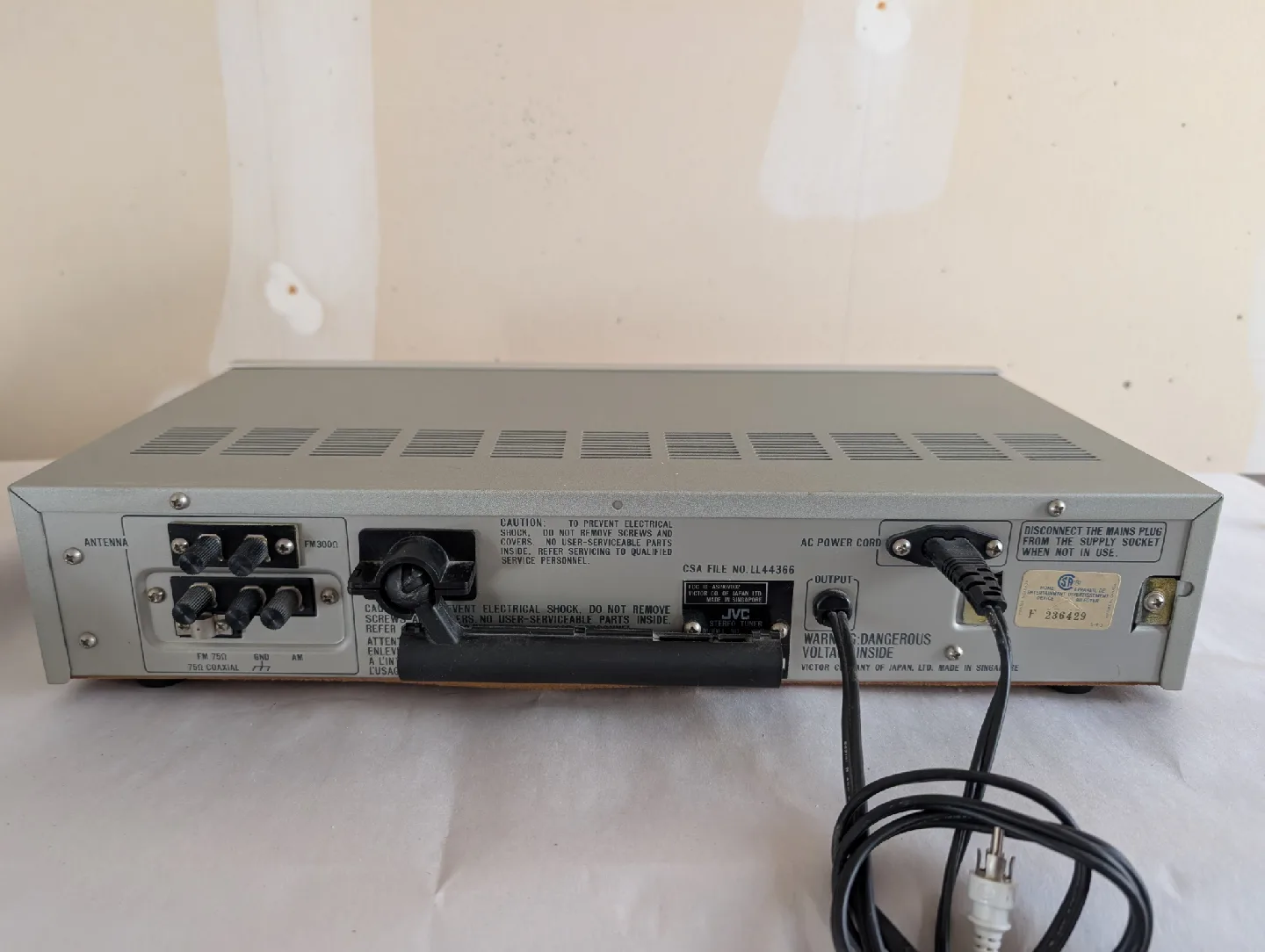 JVC T-10X FM/AM Stereo Tuner image indicator(5)