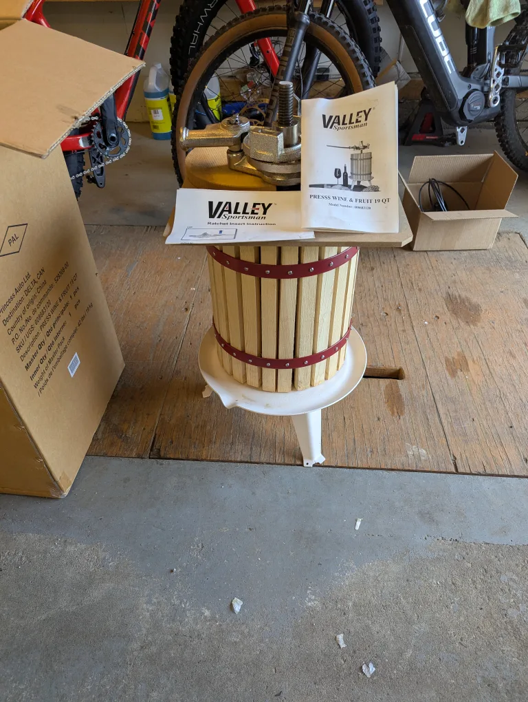Valley Sportsman Wine & Fruit Press 19 QT