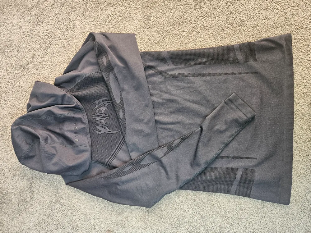 YOUNGLA Warrior Compression Hoodie - Size S image indicator(2)