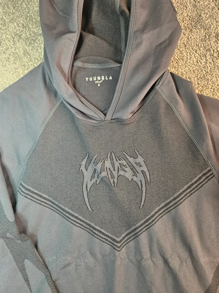 YOUNGLA Warrior Compression Hoodie - Size S image indicator(3)