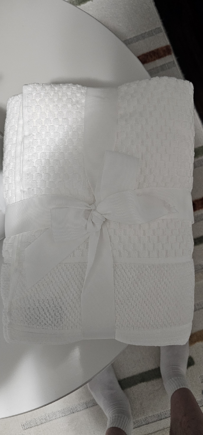 Soho Living 6-Piece White Towel Set - New - photo 2