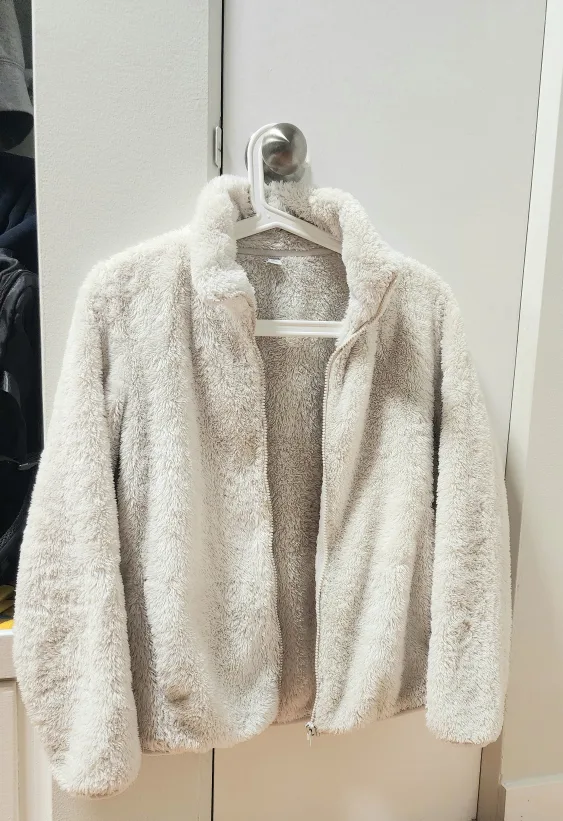 Uniqlo Fluffy Fleece Full-Zip Jacket thumbnail