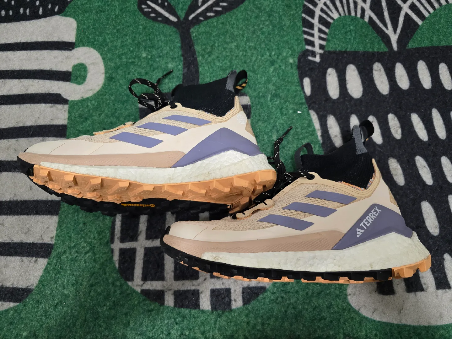 Adidas Terrex Boost Hiking Shoes - Women US 6 image indicator(2)