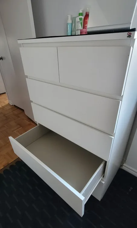 White IKEA Malm 6 Drawer Chest Dresser image indicator(4)