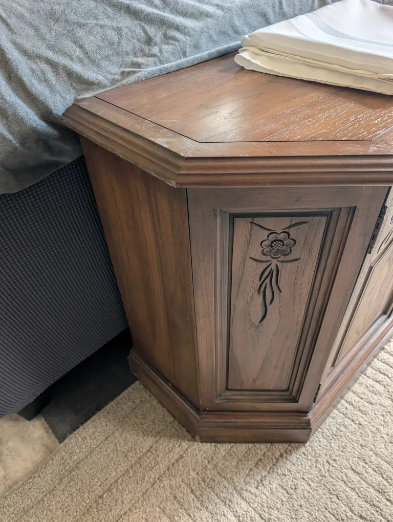 nice designer deilcraft made in Canada wood cabinet image indicator(6)